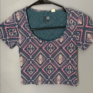 Geometric Nollie Crop top sz xs